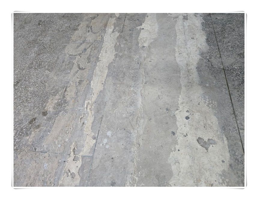 용산 식당 오픈 전 데코타일본드제거 와 도끼다시연마 작업 사진 3